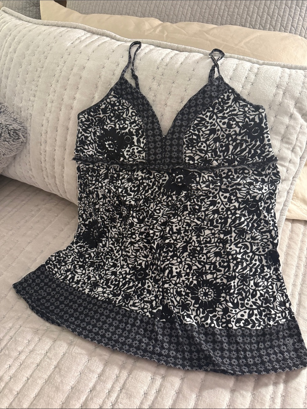 American Eagle Outfitters Black and White Floral Tank Top